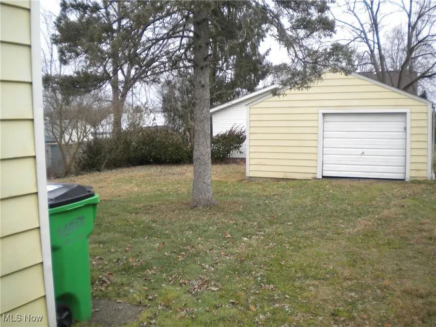 611 Franklin Avenue, Barberton, OH 44203 - Image #2