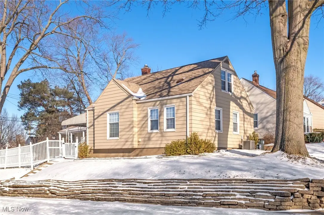 1595 Evergreen Avenue, Akron, OH 44301 - Image #1