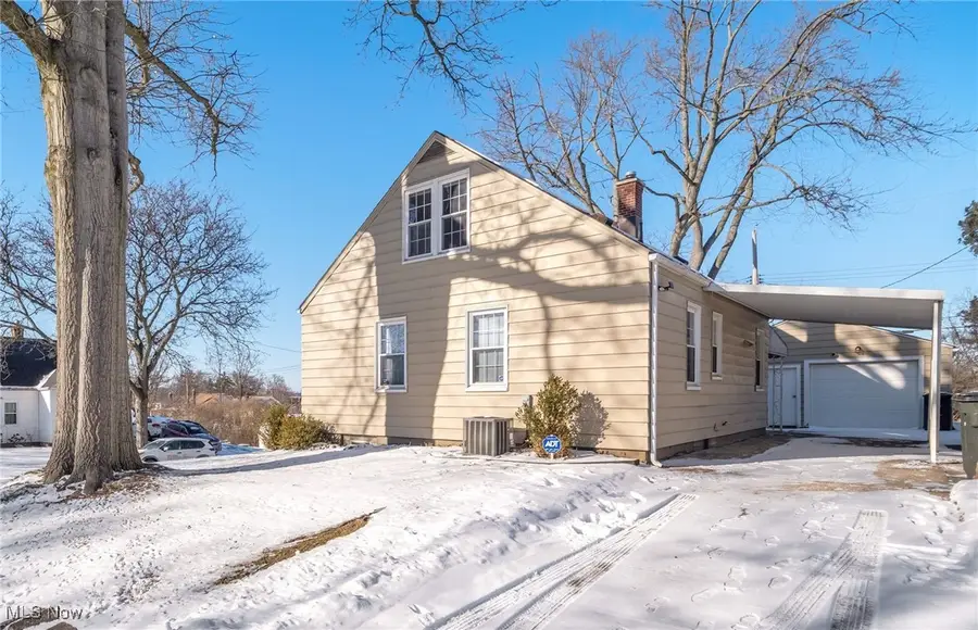 1595 Evergreen Avenue, Akron, OH 44301 - Image #2