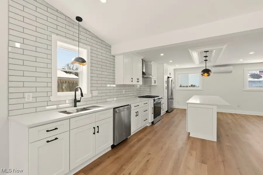 310 Saint Lawrence Boulevard, Eastlake, OH 44095 - Image #3