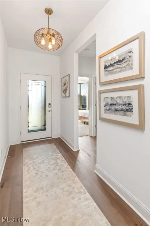 821 Colesbourne Circle, Uniontown, OH 44685 - Image #2