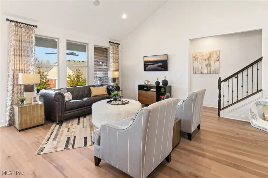 821 Colesbourne Circle, Uniontown, OH 44685 - Image #3