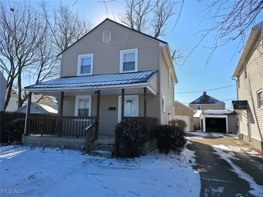 1425 Crescent Sw Road, Canton, OH 44710 - Image #1