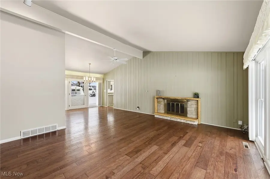 5282 Dogwood Trail, Lyndhurst, OH 44124 - Image #3