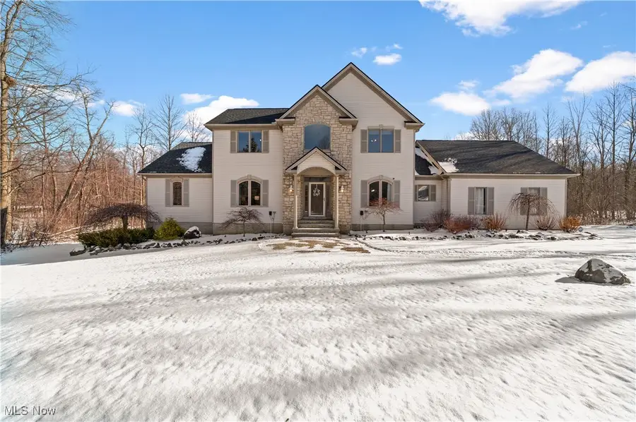 9685 Campton Ridge Drive, Chardon, OH 44024 - Image #2