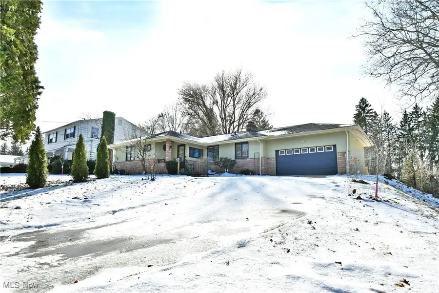 815 Old Furnace Road, Youngstown, OH 44511 - Image #2