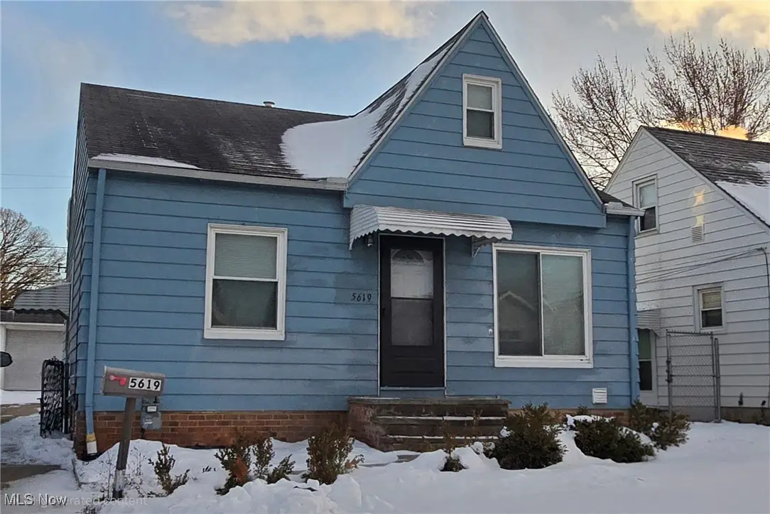 5619 Snow Road, Cleveland, OH 44129 - Image #1