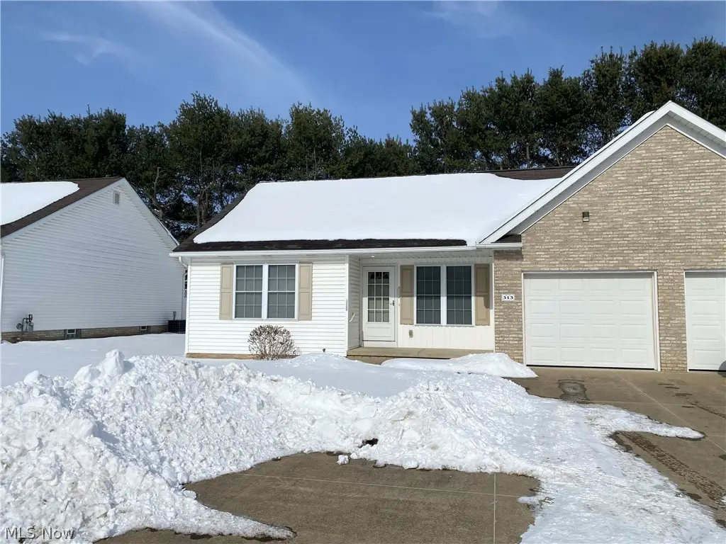 313 Abby Lane, Hartville, OH 44632 - Image #1