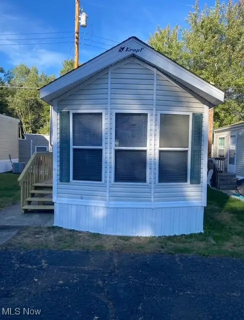 40 Hyland Drive, Akron, OH 44312