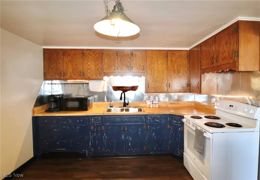 132 E Sunset Drive, Rittman, OH 44270 - #3