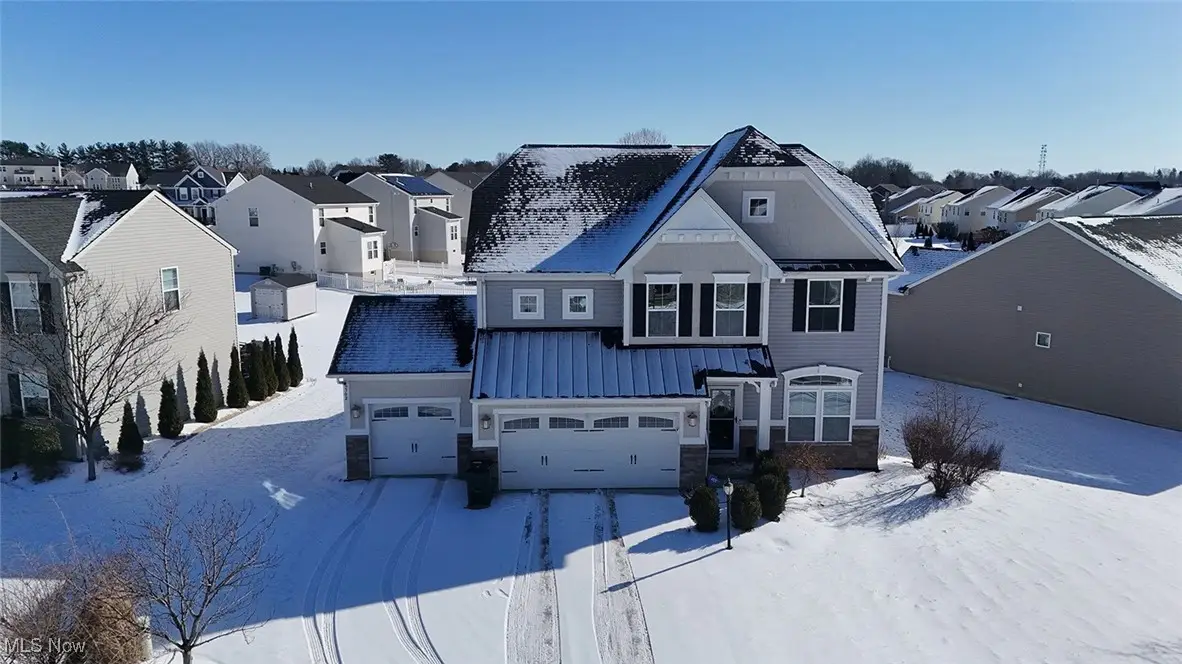 6562 Pine Bluff Ne Avenue, Canton, OH 44721 - Image #1