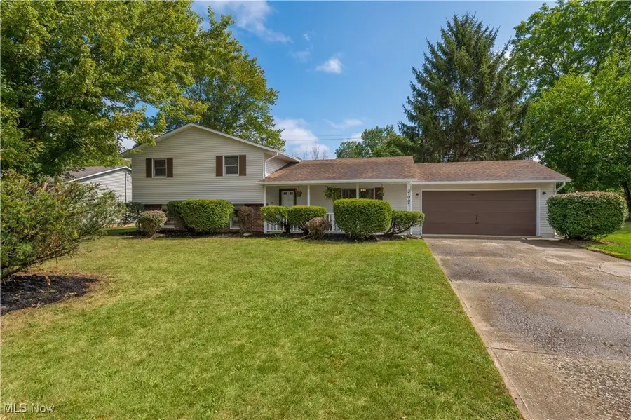 7007 Hidden Valley Drive, Amherst, OH 44001 - Image #2