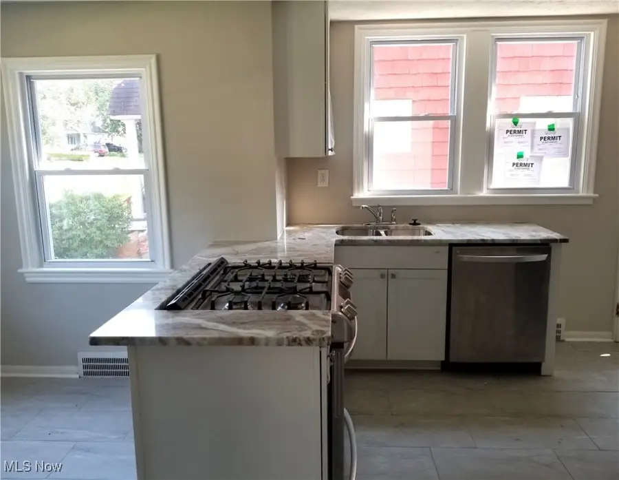 952 Elbon Road, Cleveland Heights, OH 44121 - Image #3