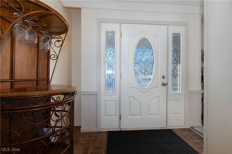 3077 Fair Oaks Drive, Norton, OH 44203 - #3