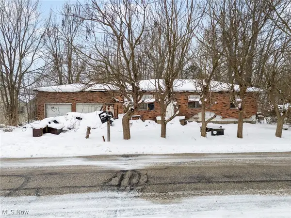 7202 Woodland Avenue, Chagrin Falls, OH 44023