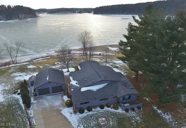 1251 Arrowhead Sw Drive, Dellroy, OH 44620