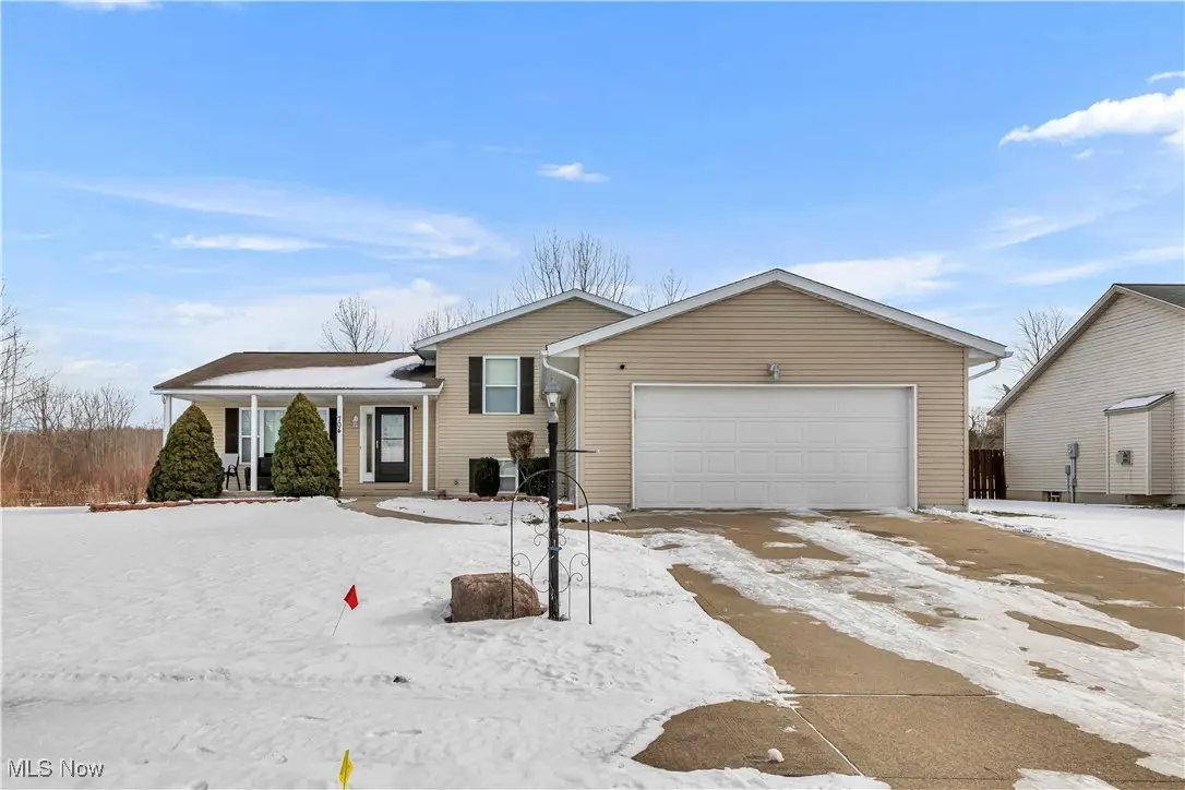 704 Black Bear Run, Lagrange, OH 44050 - #1