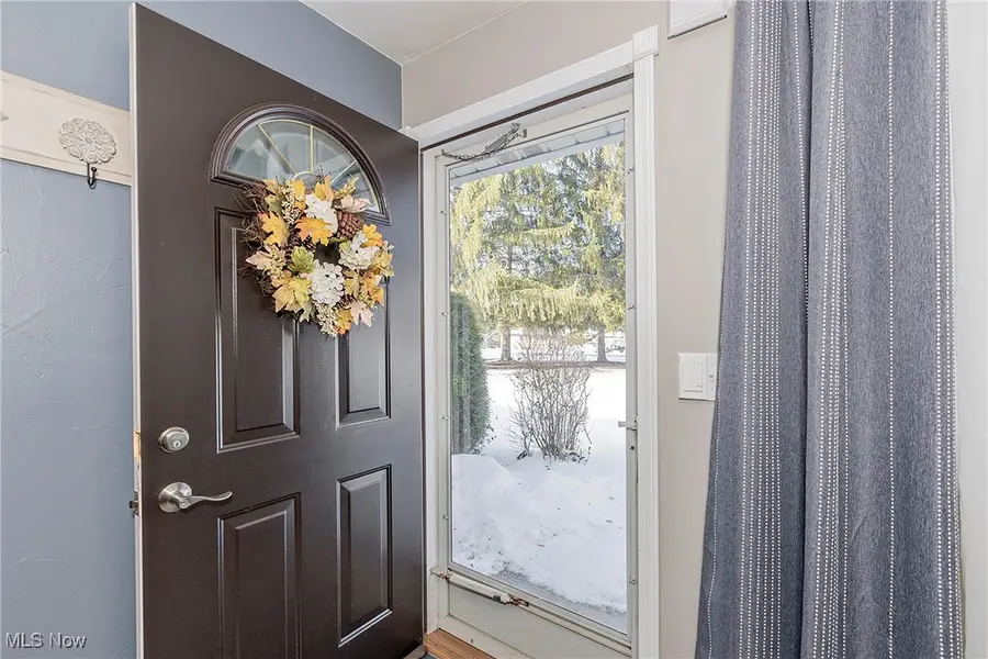 543 Sherwood Drive, Aurora, OH 44202 - Image #2