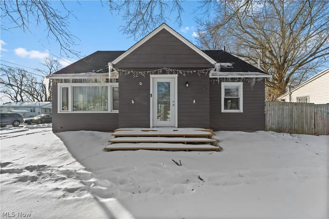 1028 Foster Avenue, Elyria, OH 44035 - #1