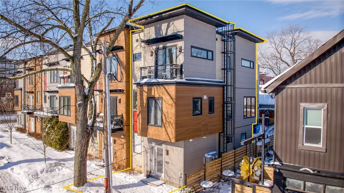2104 Freeman Avenue, Cleveland, OH 44113 - #1