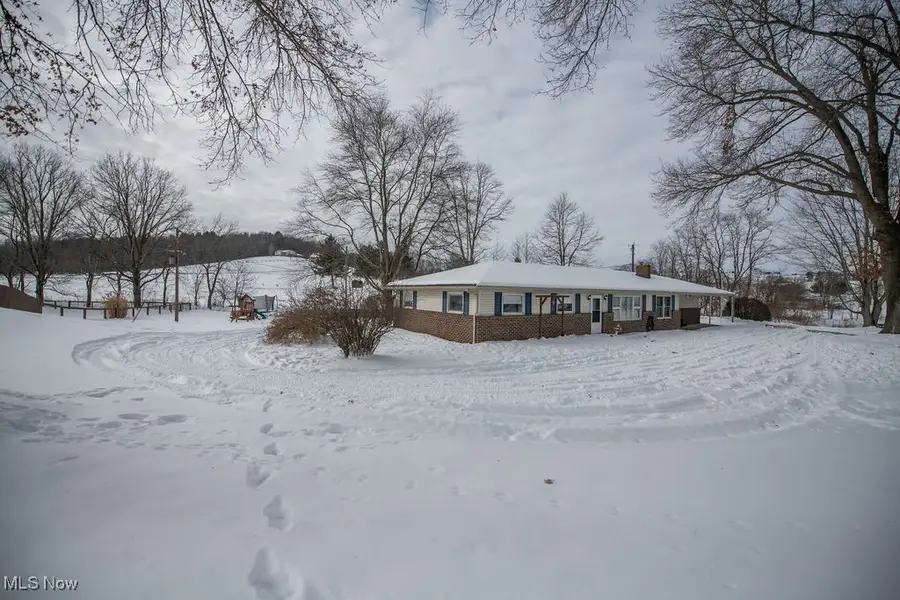 4022 State Route 516 Nw, Dover, OH 44622 - #2