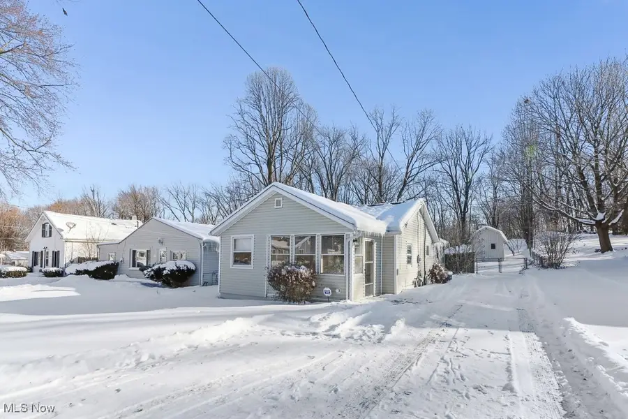 961 Crestline Drive, Akron, OH 44312 - Image #2