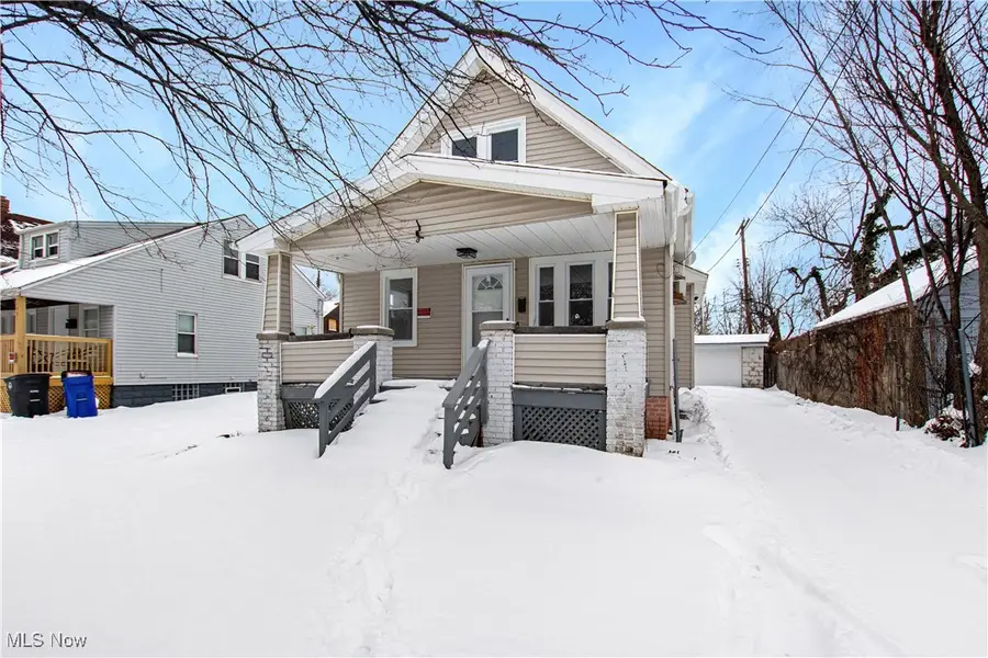 19901 Pawnee Avenue, Cleveland, OH 44119 - Image #2