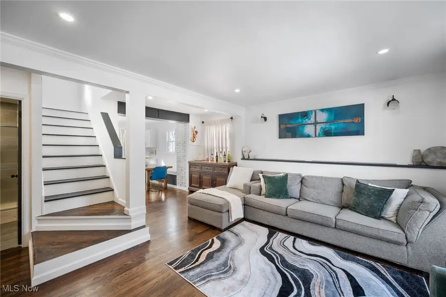 14407 Hollywood Avenue, Cleveland, OH 44111 - #2