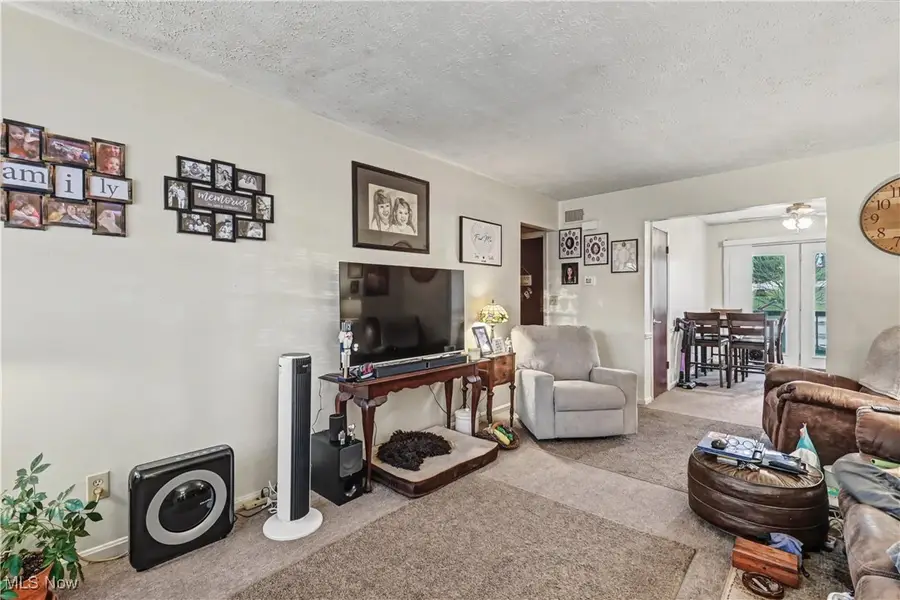 151 W Smiley Avenue #A & B, Shelby, OH 44875 - Image #3