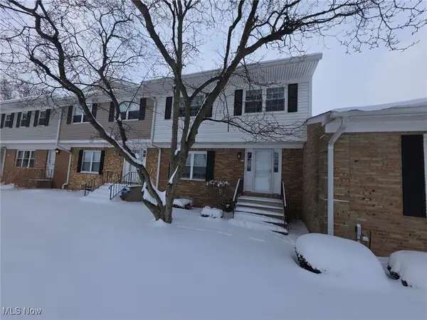 2046 Beechtree Drive, Uniontown, OH 44685