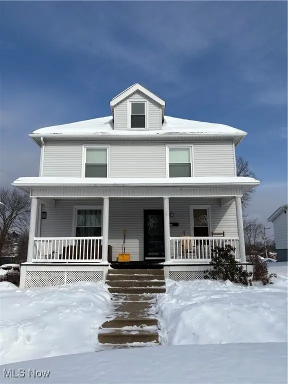 913 Foster Avenue, Cambridge, OH 43725