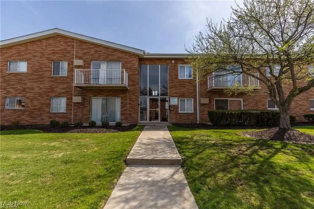 501 Tollis Parkway, Broadview Heights, OH 44147 - Image #1