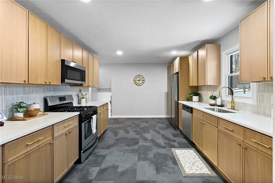 6701 Westview Drive, Brecksville, OH 44141 - #3