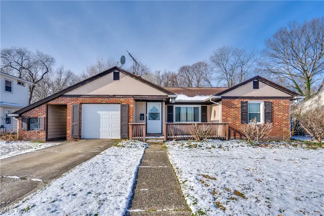 398 Crestview Avenue, Akron, OH 44320 - Image #1