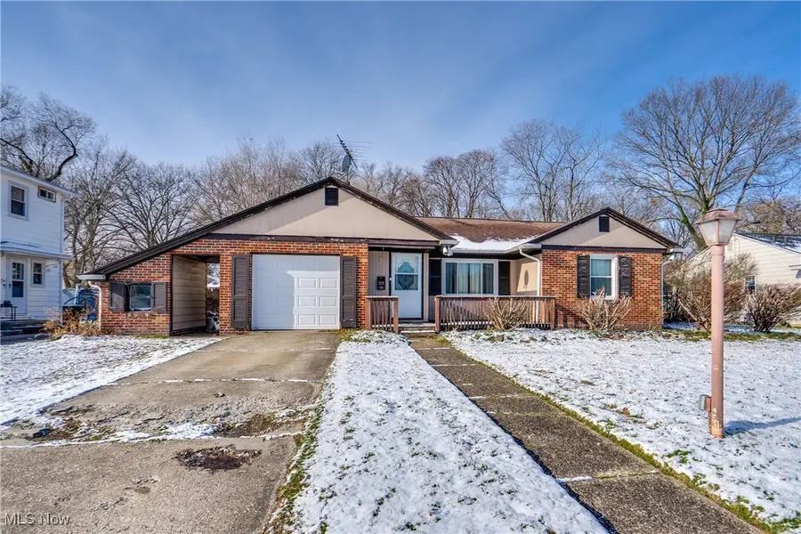 398 Crestview Avenue, Akron, OH 44320 - Image #2