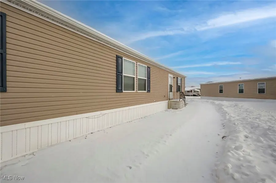 348 Robin Drive, Elyria, OH 44035 - #3