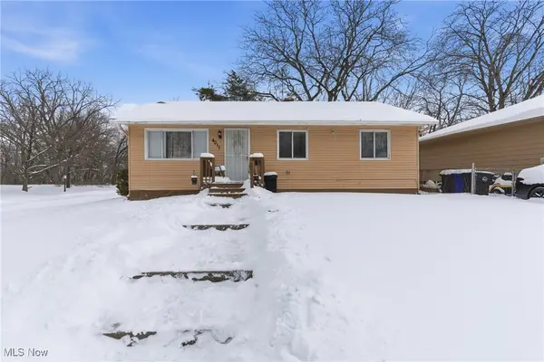 4011 Crest Drive, Cleveland, OH 44109