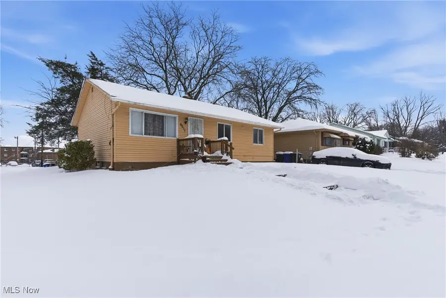 4011 Crest Drive, Cleveland, OH 44109 - Image #2