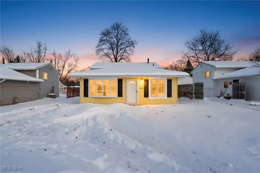 10293 Greenview Drive, Columbia Station, OH 44028 - #2