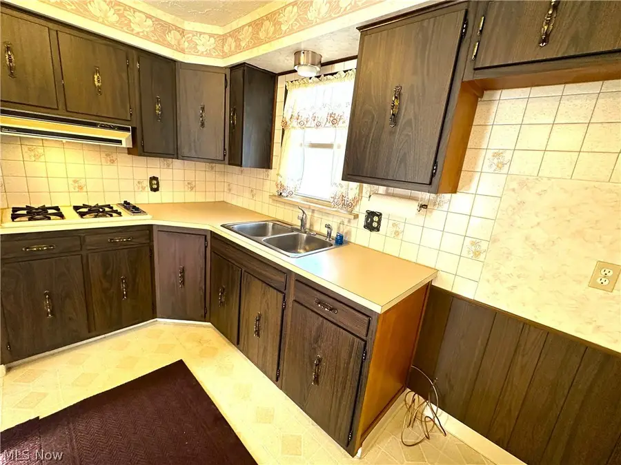 38345 Aurora Road, Solon, OH 44139 - #3