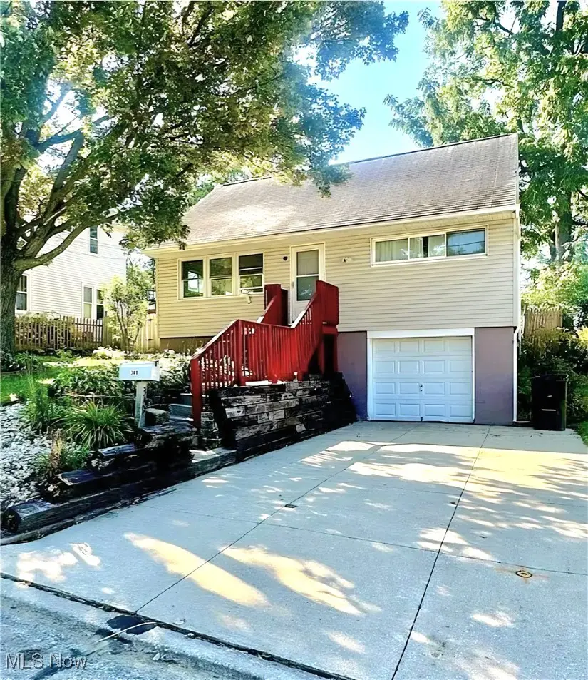 349 Elm Street, Wadsworth, OH 44281 - #2