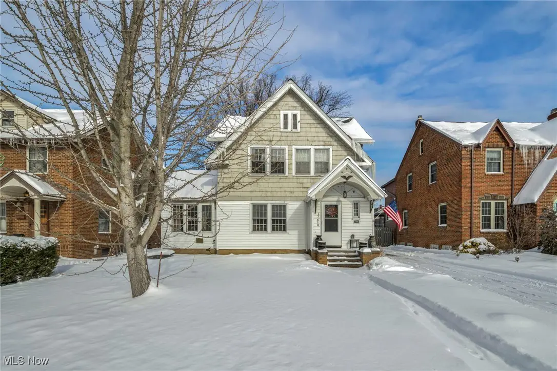 17610 Narragansett Avenue, Lakewood, OH 44107 - Image #1