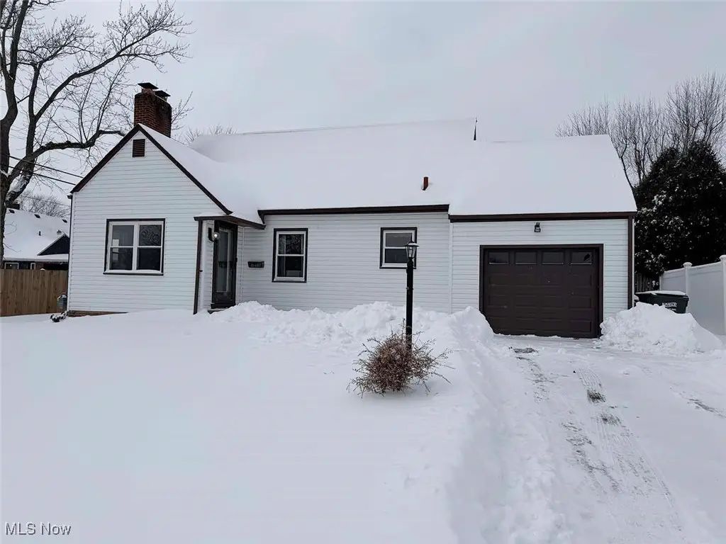 1615 Fairview Place, Alliance, OH 44601 - Image #1