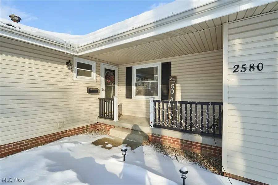 2580 Crestview Avenue, Alliance, OH 44601 - Image #2