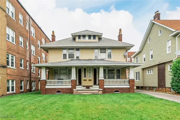 12224 Clifton Boulevard, Cleveland, OH 44107