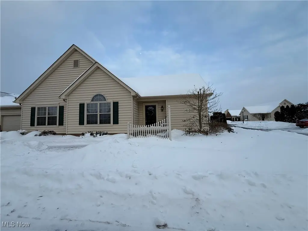 39 Village Court, Columbiana, OH 44408 - Image #1