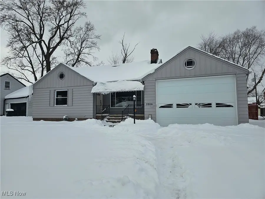 5906 Twin Lakes Drive, Parma, OH 44129 - Image #3