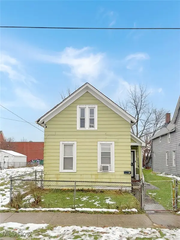 4148 Carlyle Avenue, Cleveland, OH 44109