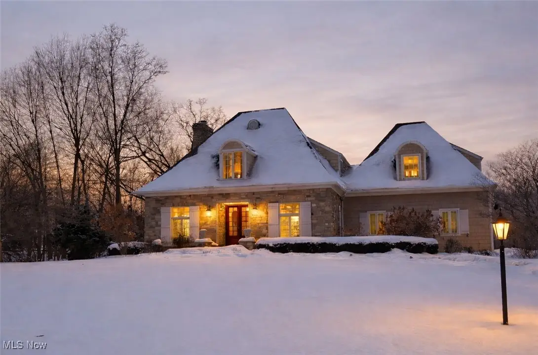 2242 Rock N Creek, Akron, OH 44333 - Image #1