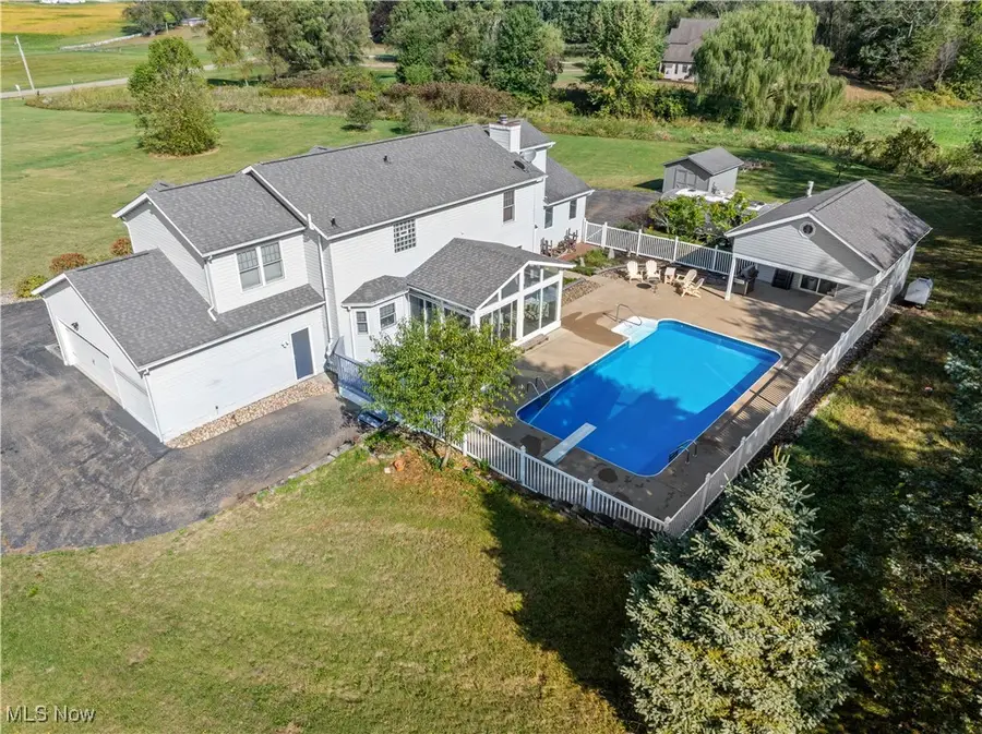 11900 Hoover Nw Avenue, Uniontown, OH 44685 - #3